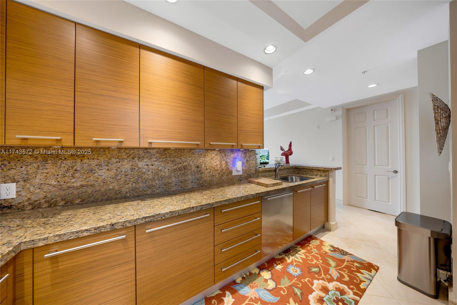 4444 El Mar Dr # 3302