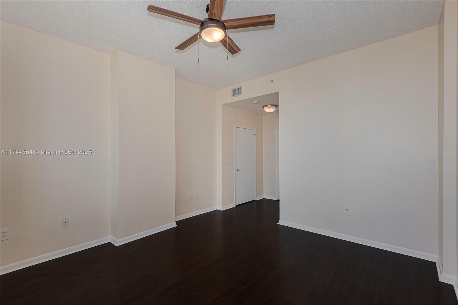 520 SE 5th Ave # 2708