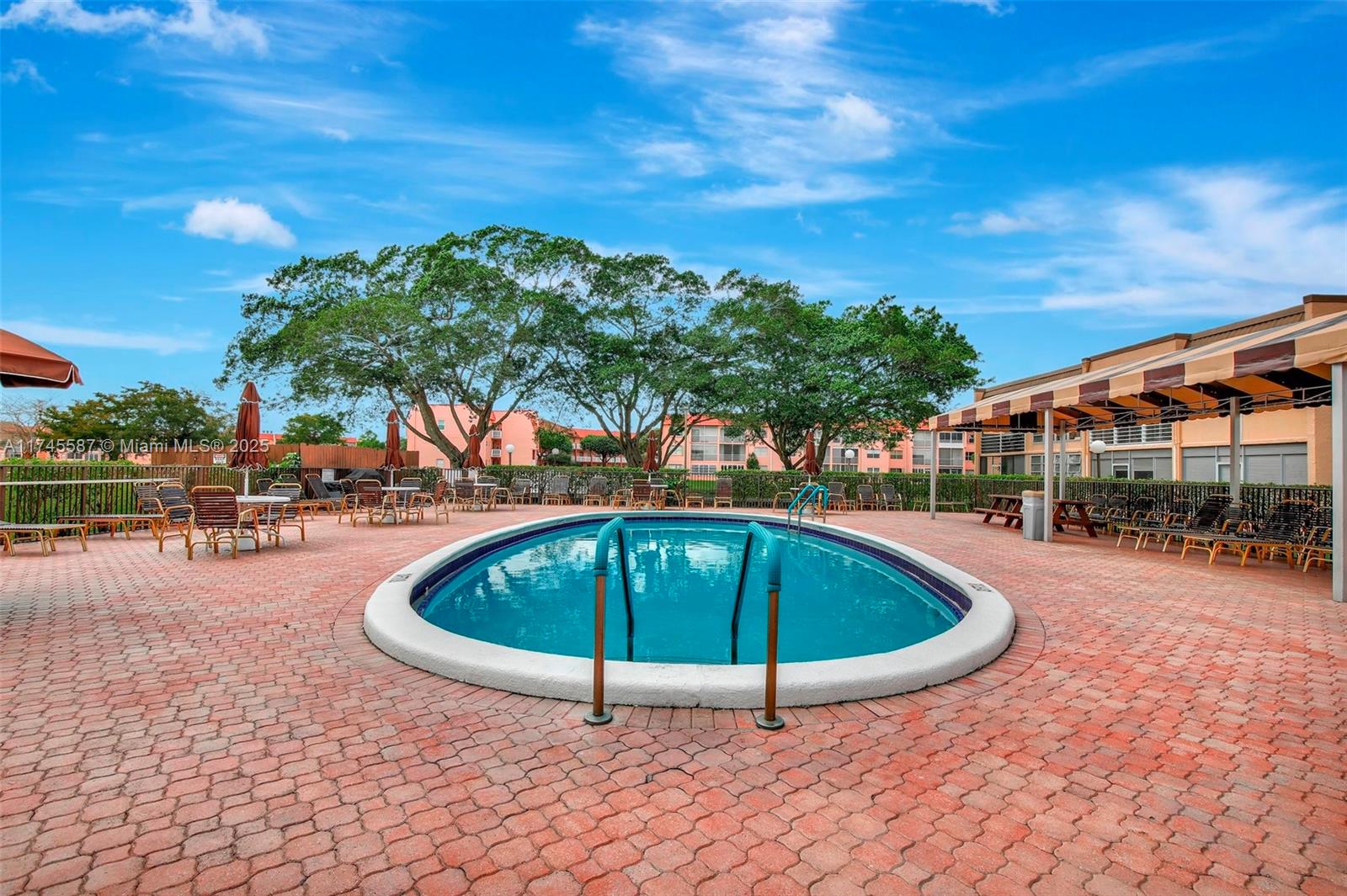 9181 Sunrise Lakes Blvd Unit: 210