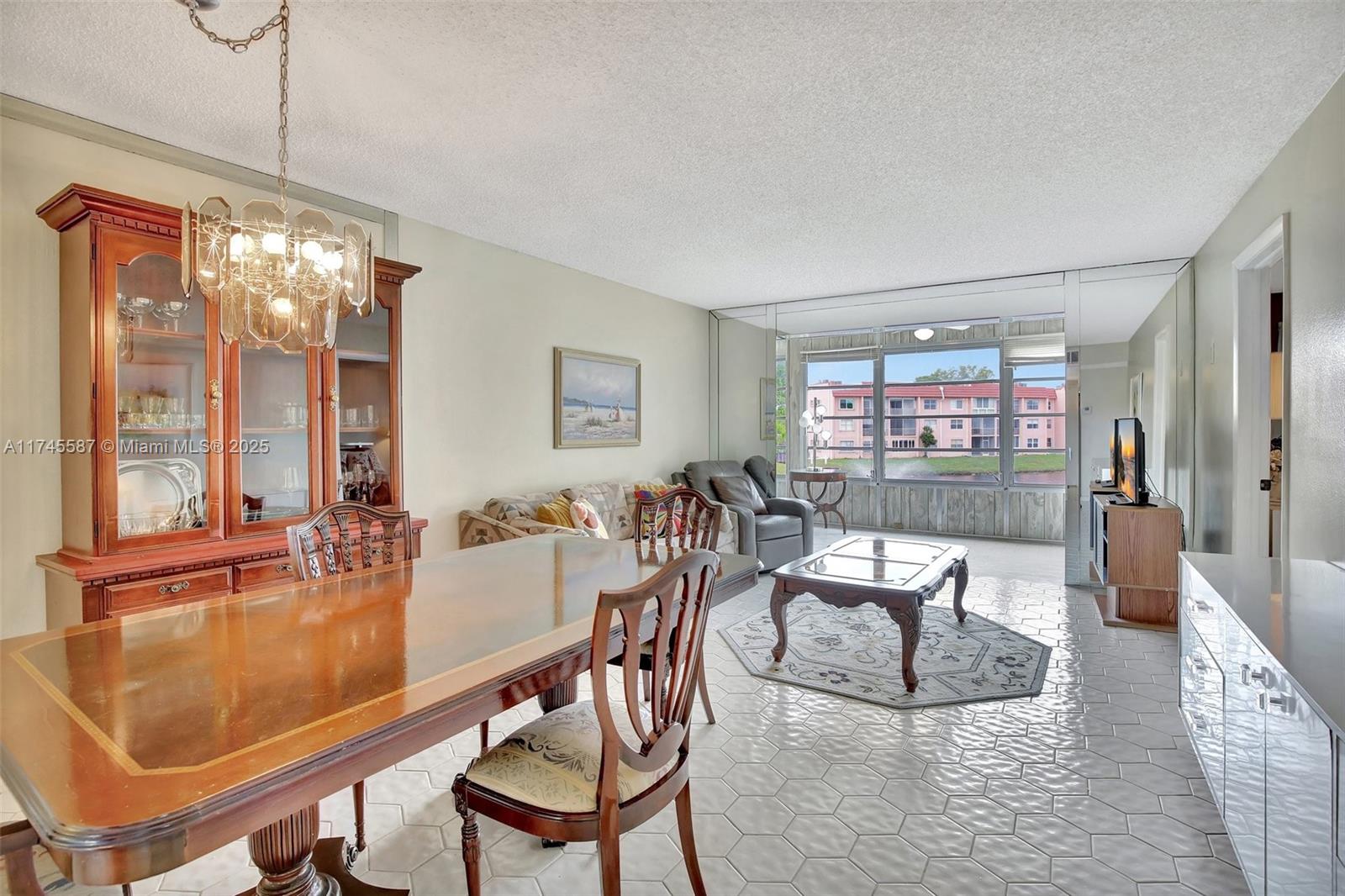 9181 Sunrise Lakes Blvd Unit: 210