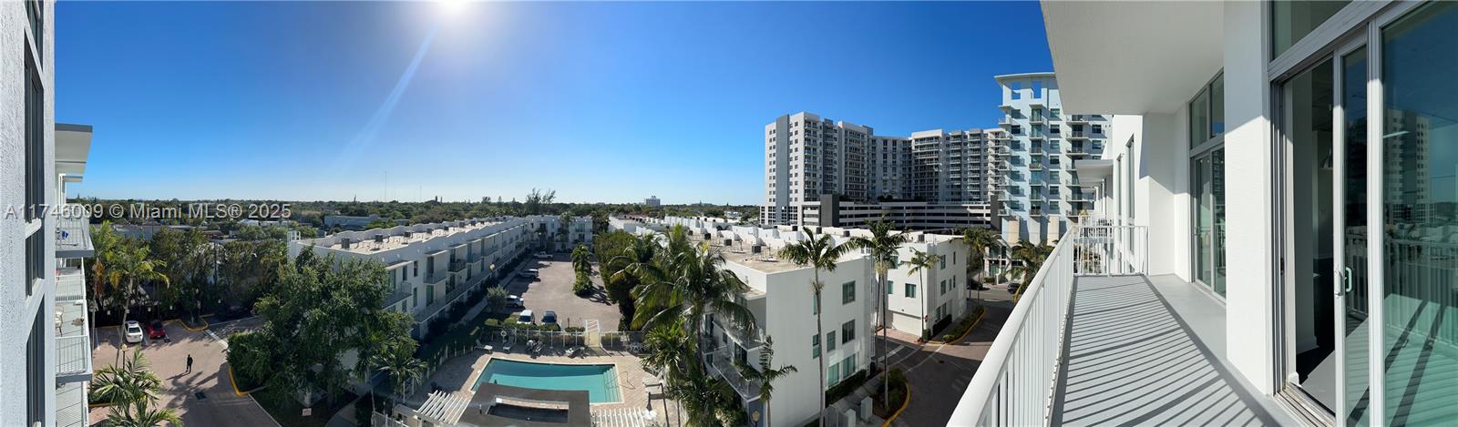 2100 Van Buren St # 522