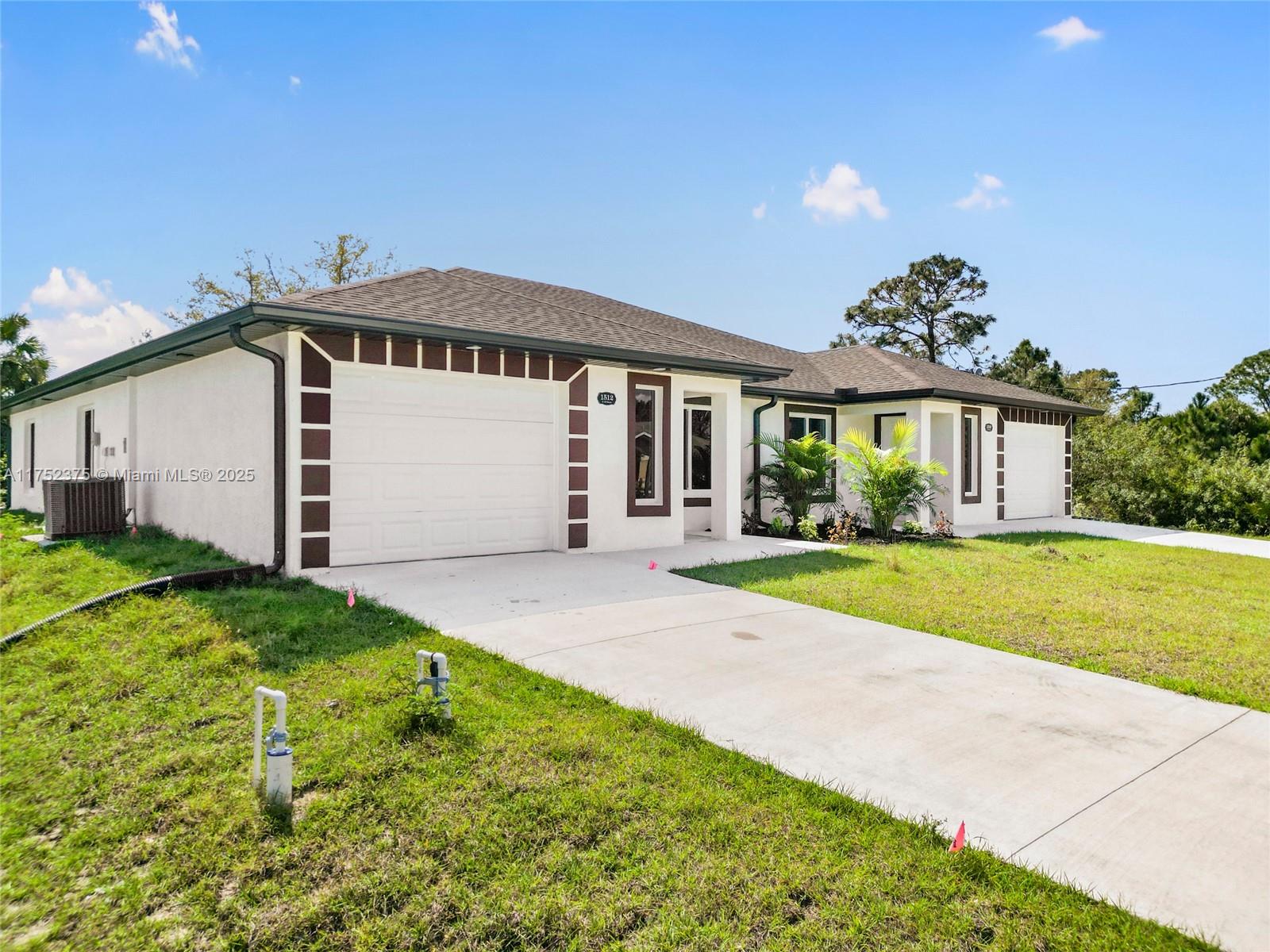 1510 E 12 ST