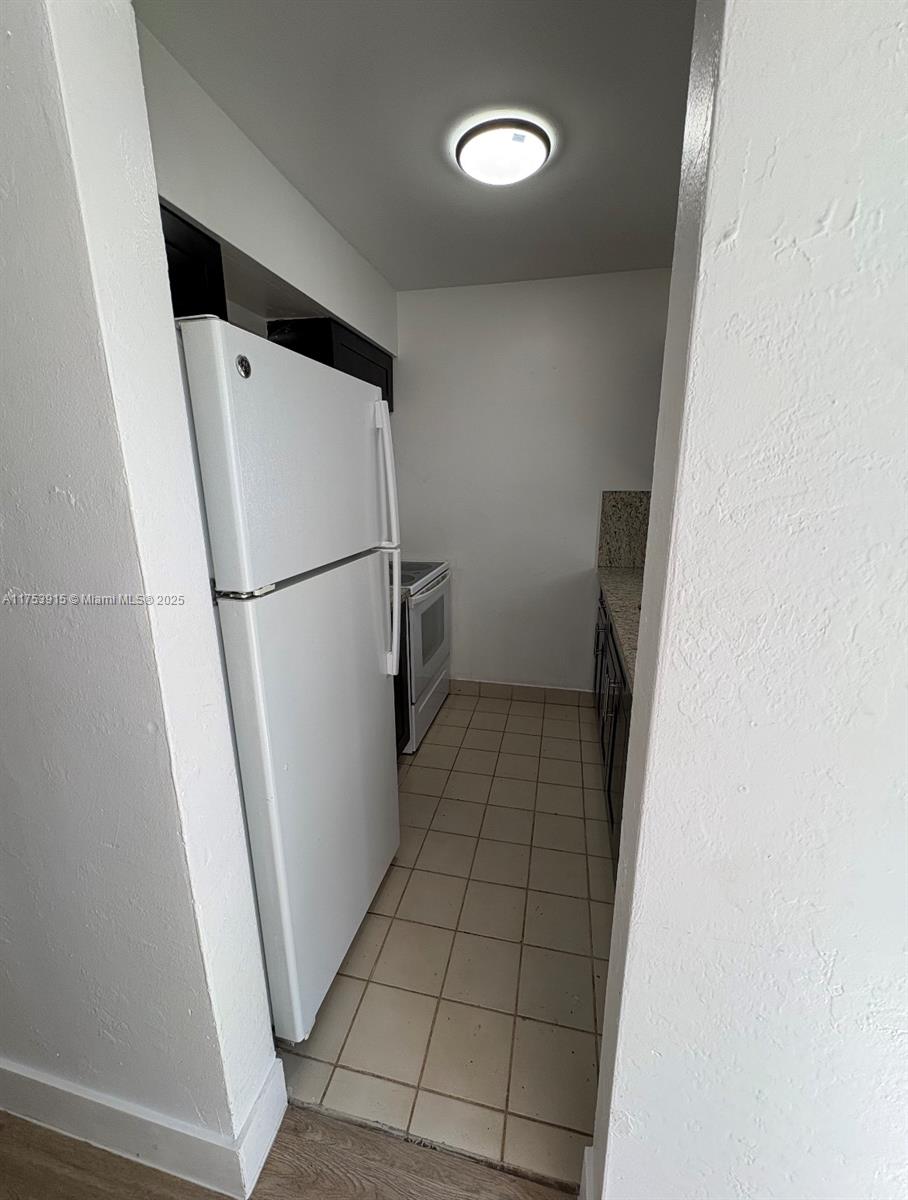 446 SW 4th Ave # 2