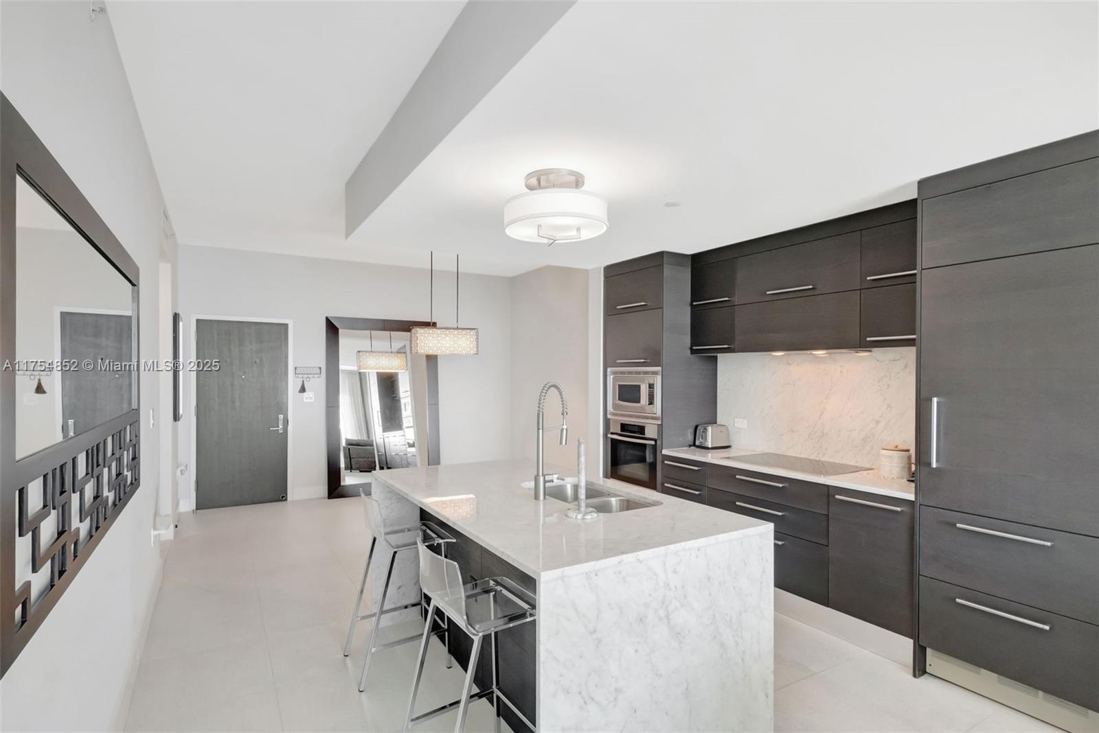 900 Biscayne Blvd # 3303