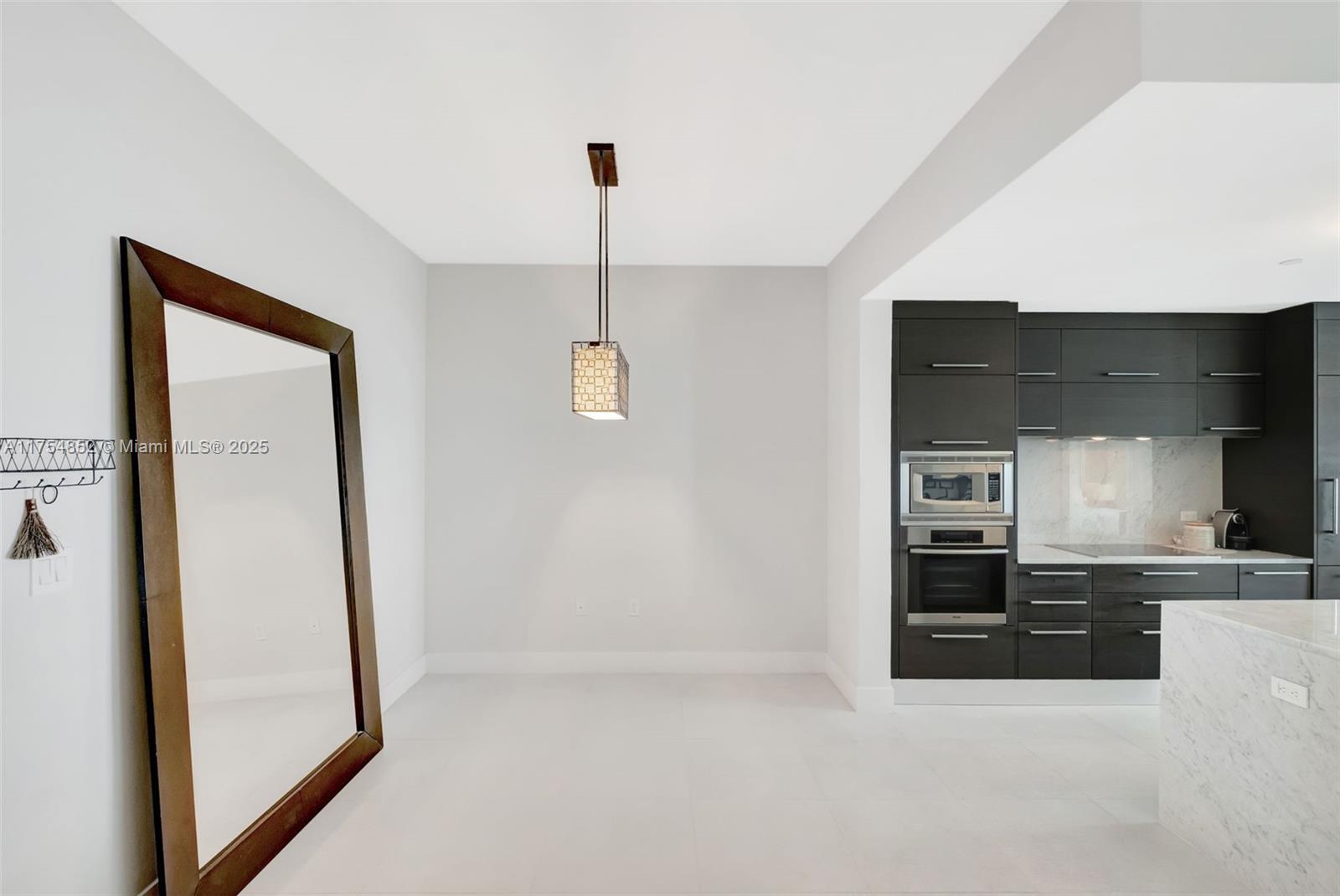 900 Biscayne Blvd # 3303