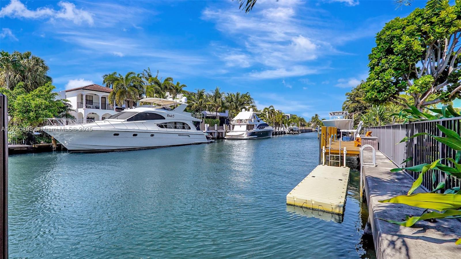 515 Lido Dr