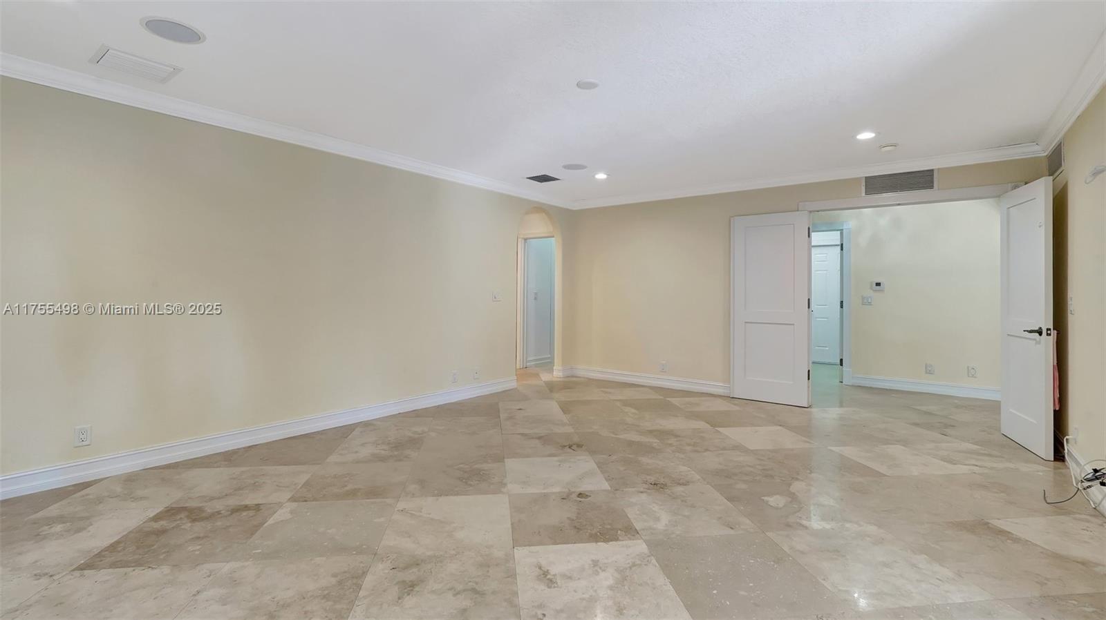 515 Lido Dr