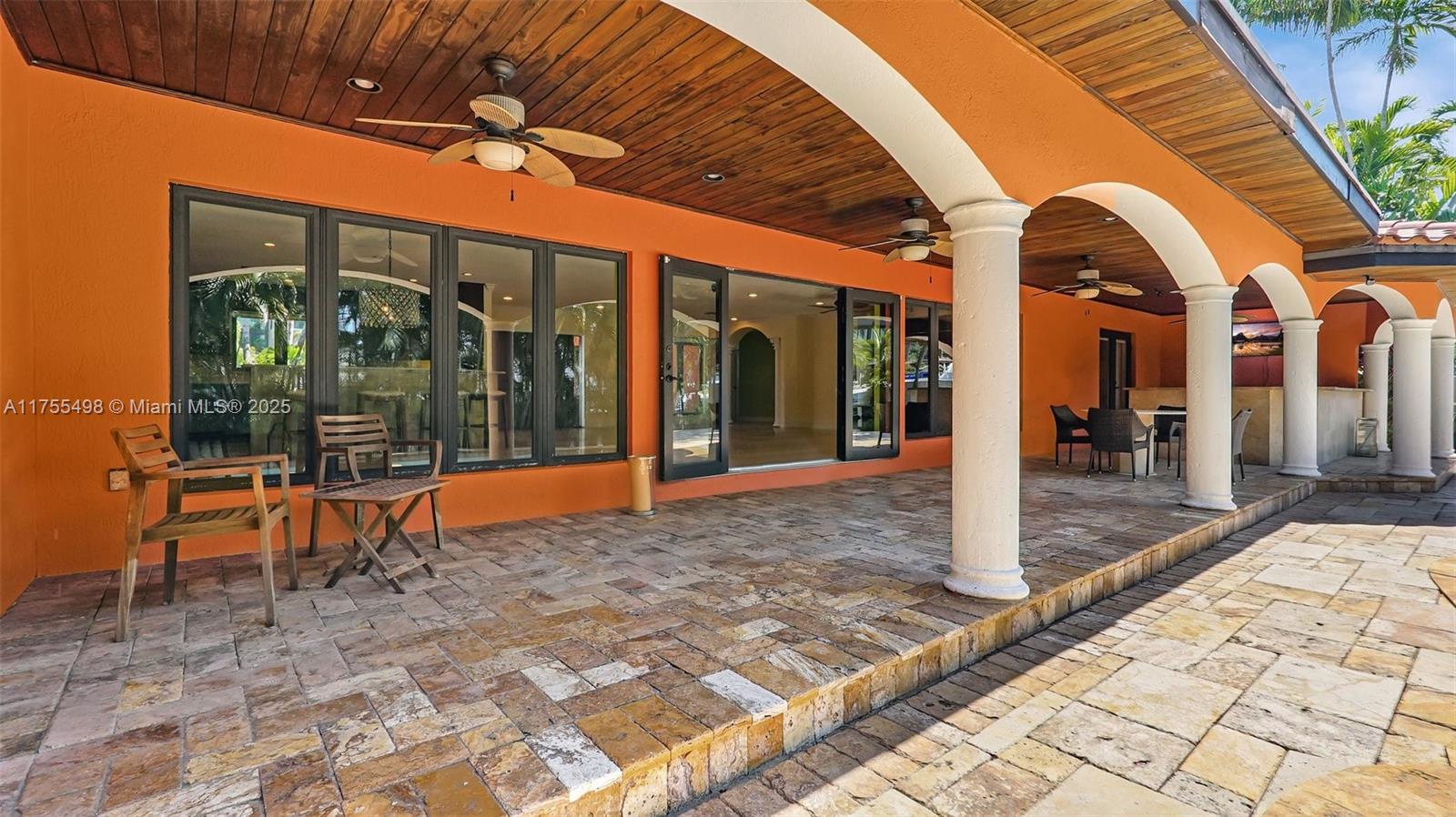 515 Lido Dr