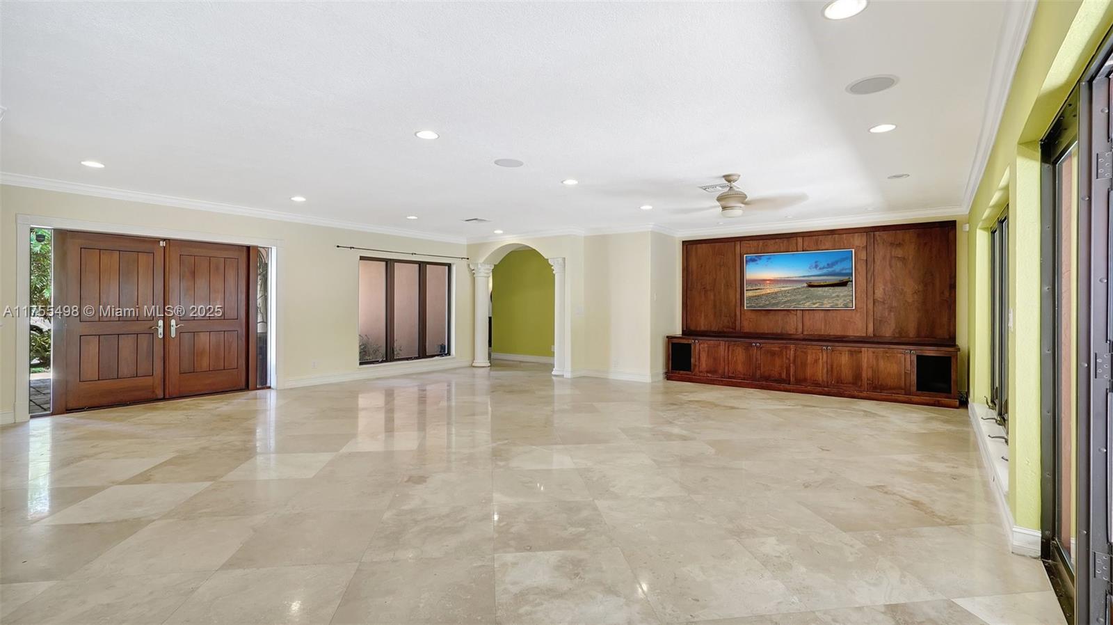 515 Lido Dr