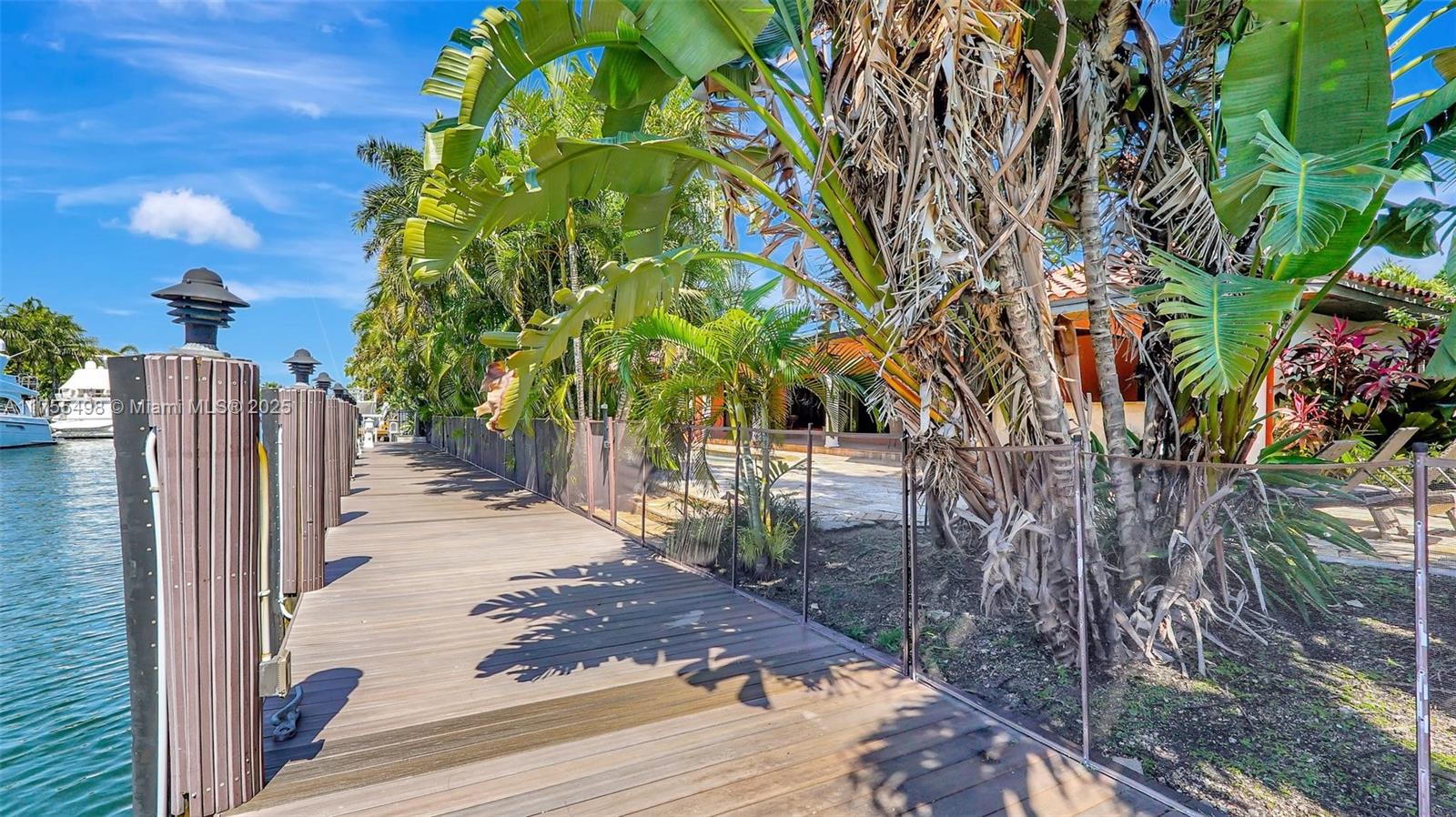 515 Lido Dr