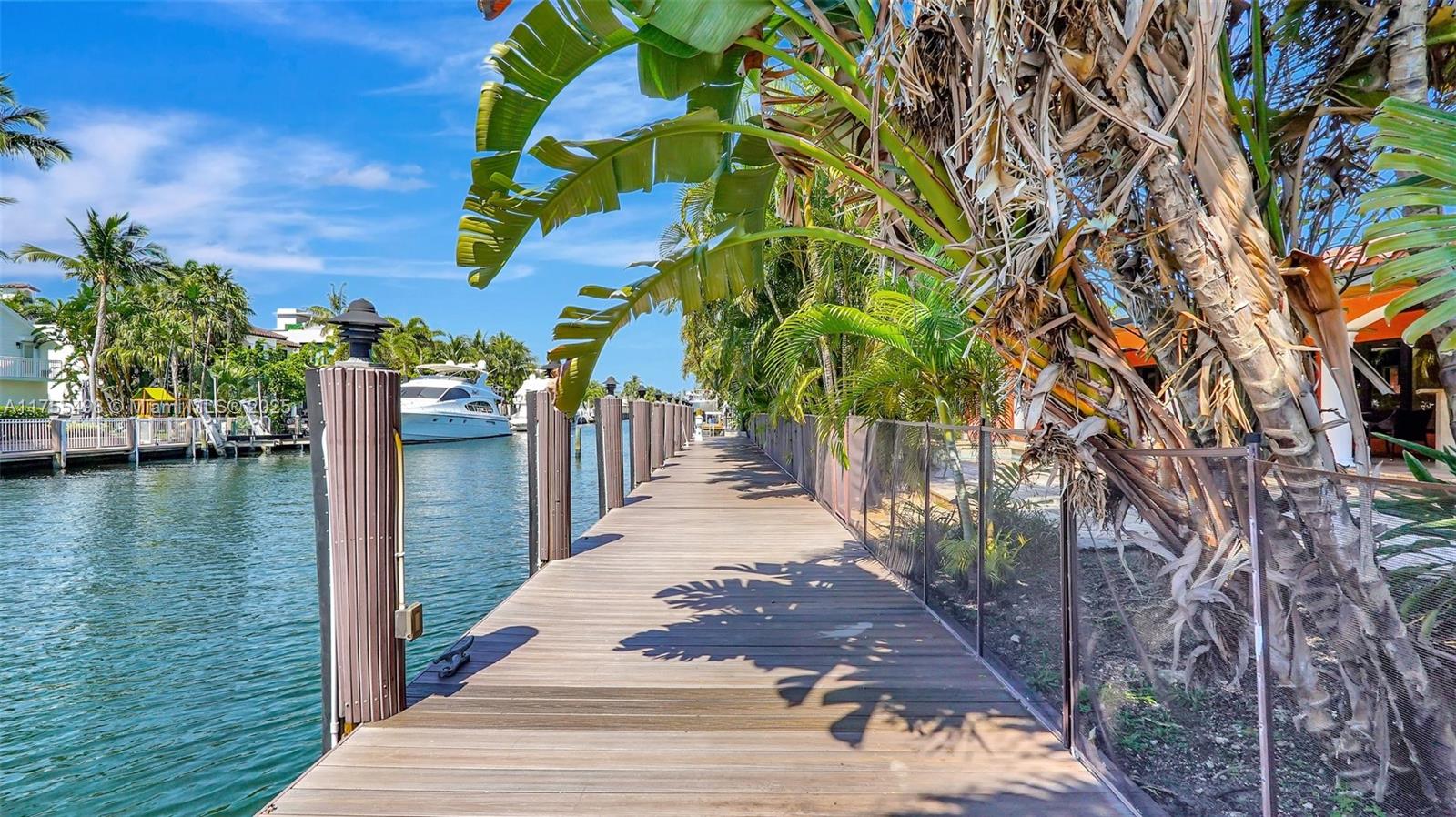 515 Lido Dr