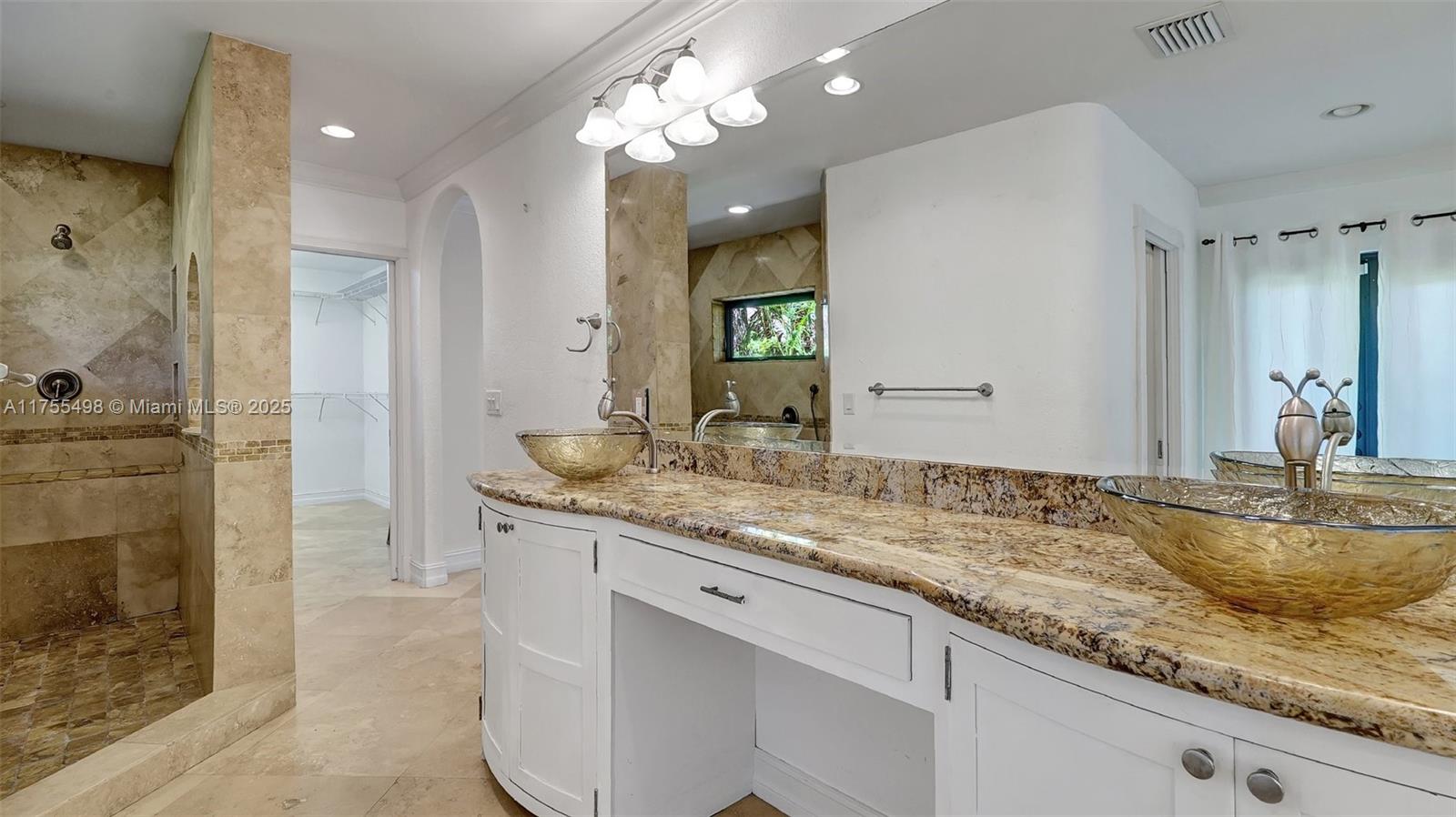 515 Lido Dr