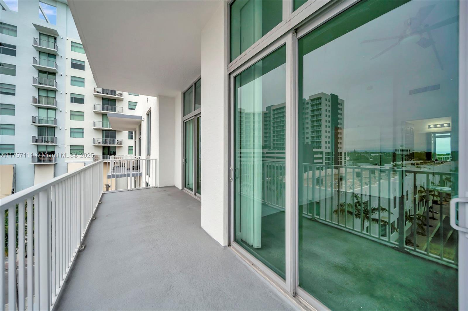 2100 Van Buren St # 520