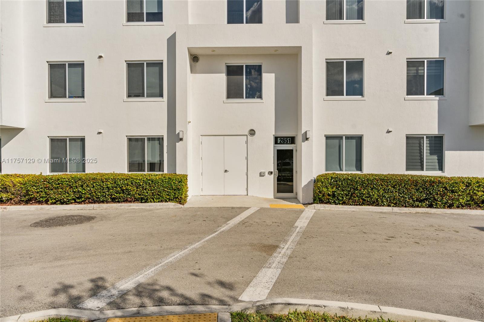 2651 NE 212th Ter # 403