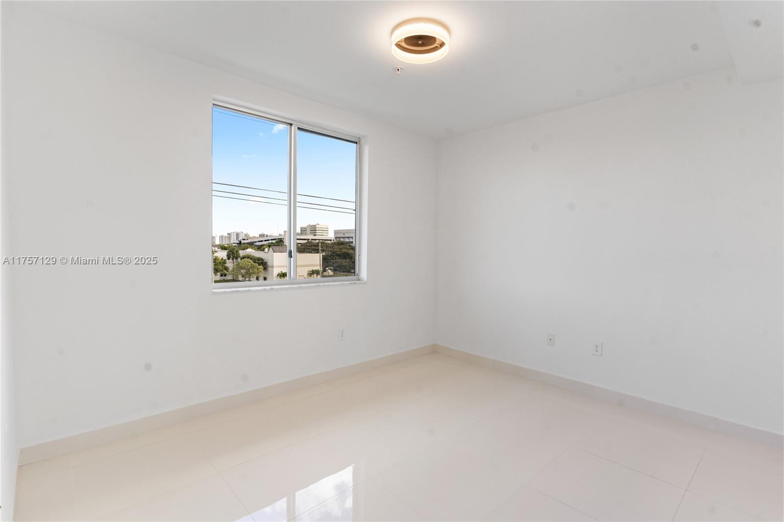2651 NE 212th Ter # 403