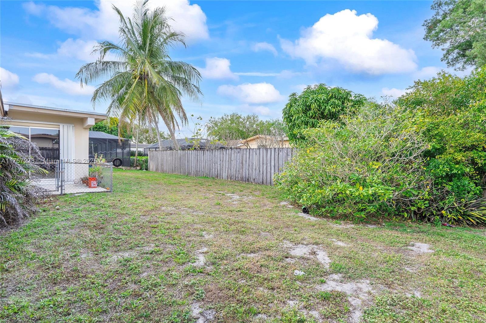 8301 NW 17th Ct