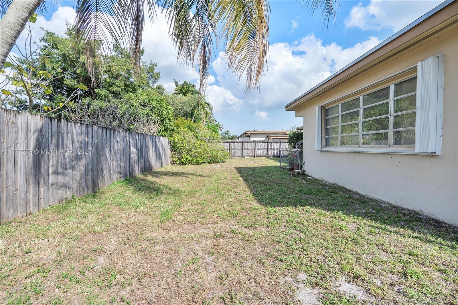 8301 NW 17th Ct