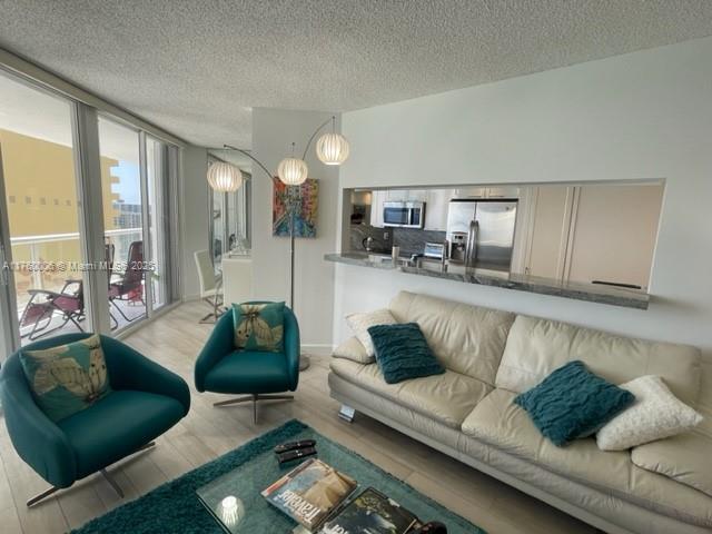 16425 Collins Ave # 1912