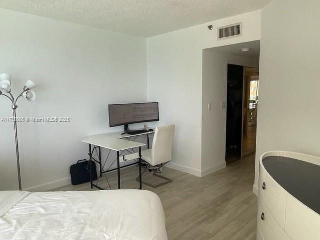 16425 Collins Ave # 1912