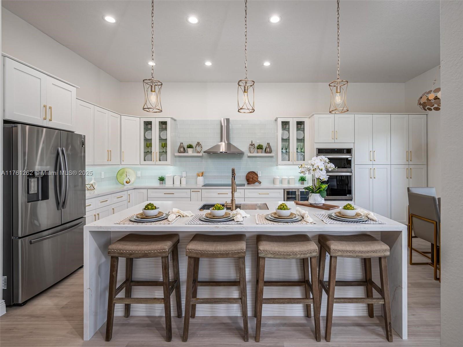 1636 Blue Jay Cir