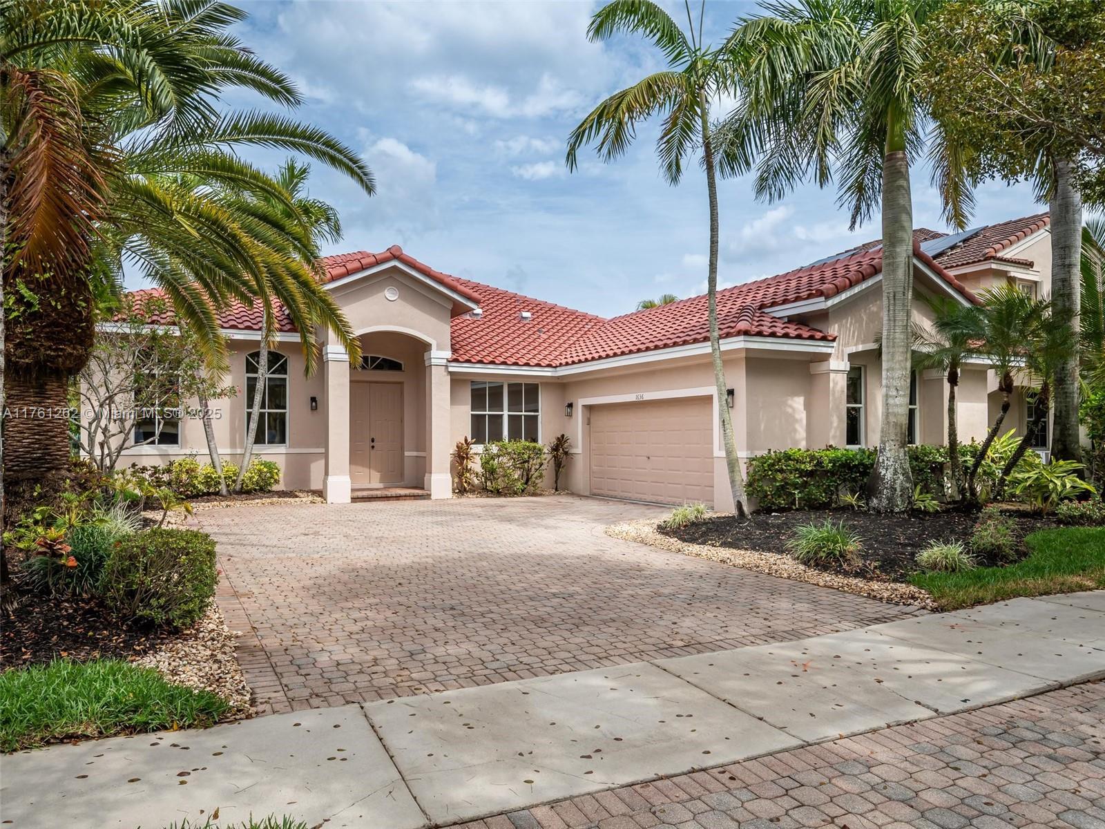 1636 Blue Jay Cir