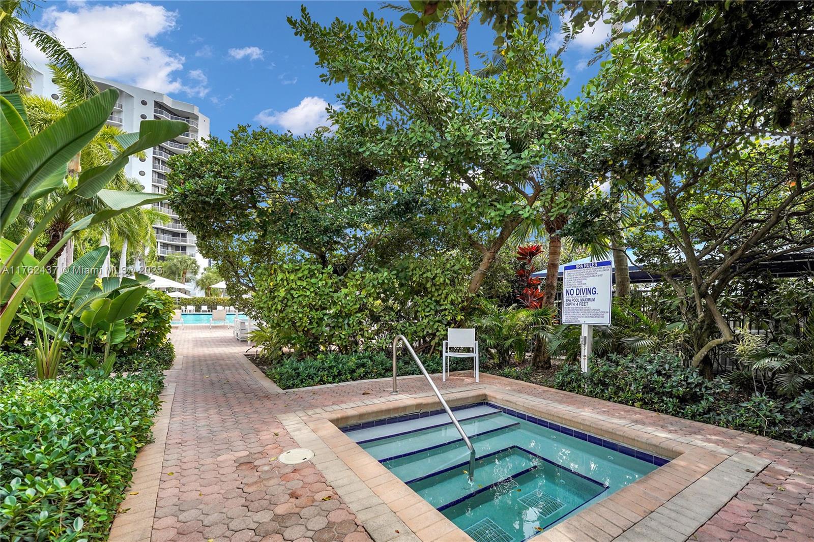 3610 Yacht Club Dr # 1014