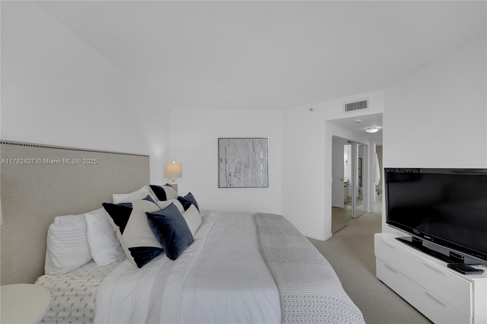 3610 Yacht Club Dr # 1014