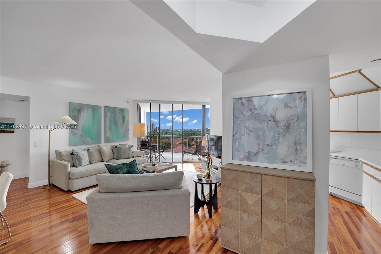 3610 Yacht Club Dr # 1014