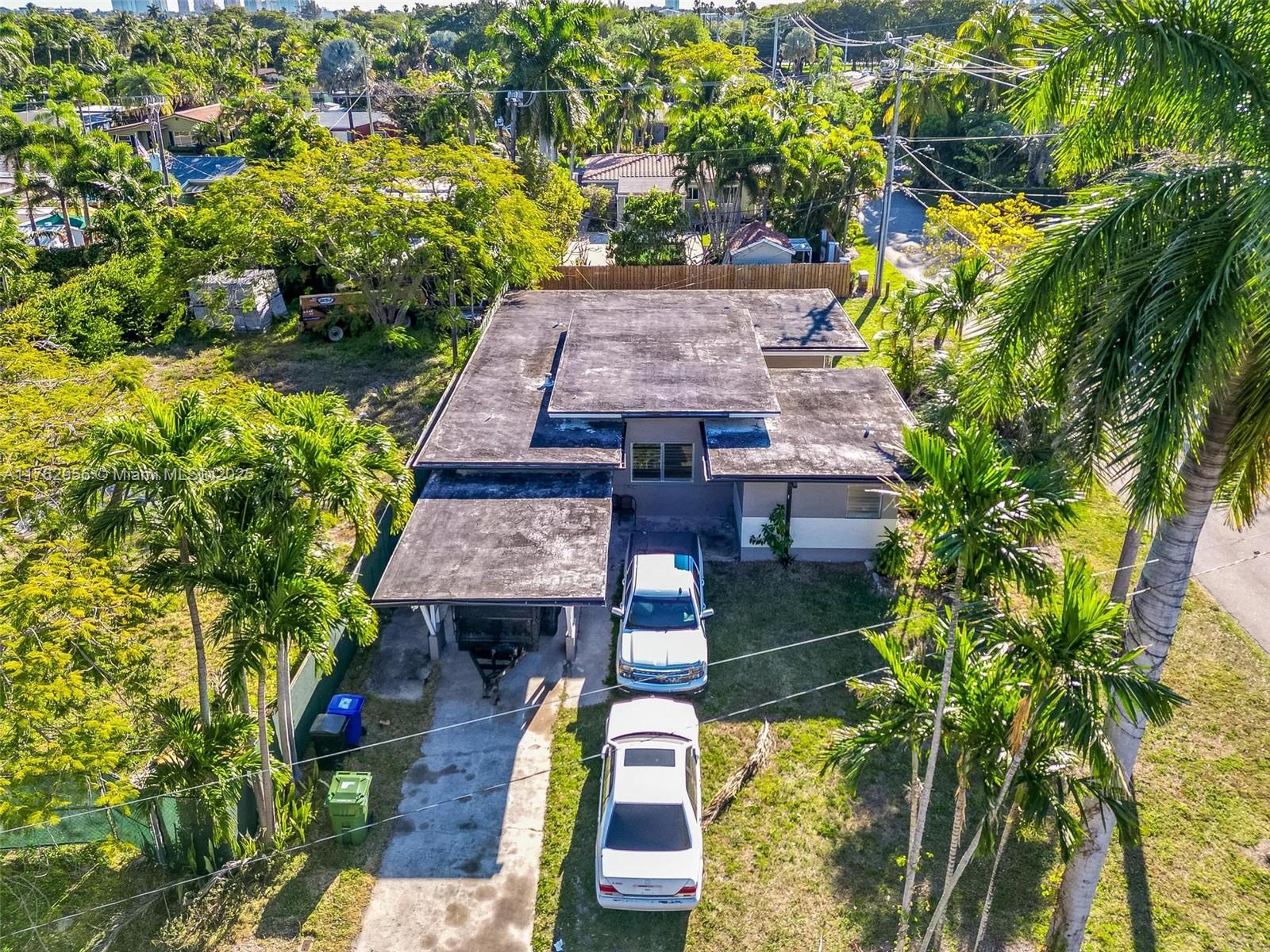 1601 NE 14th St