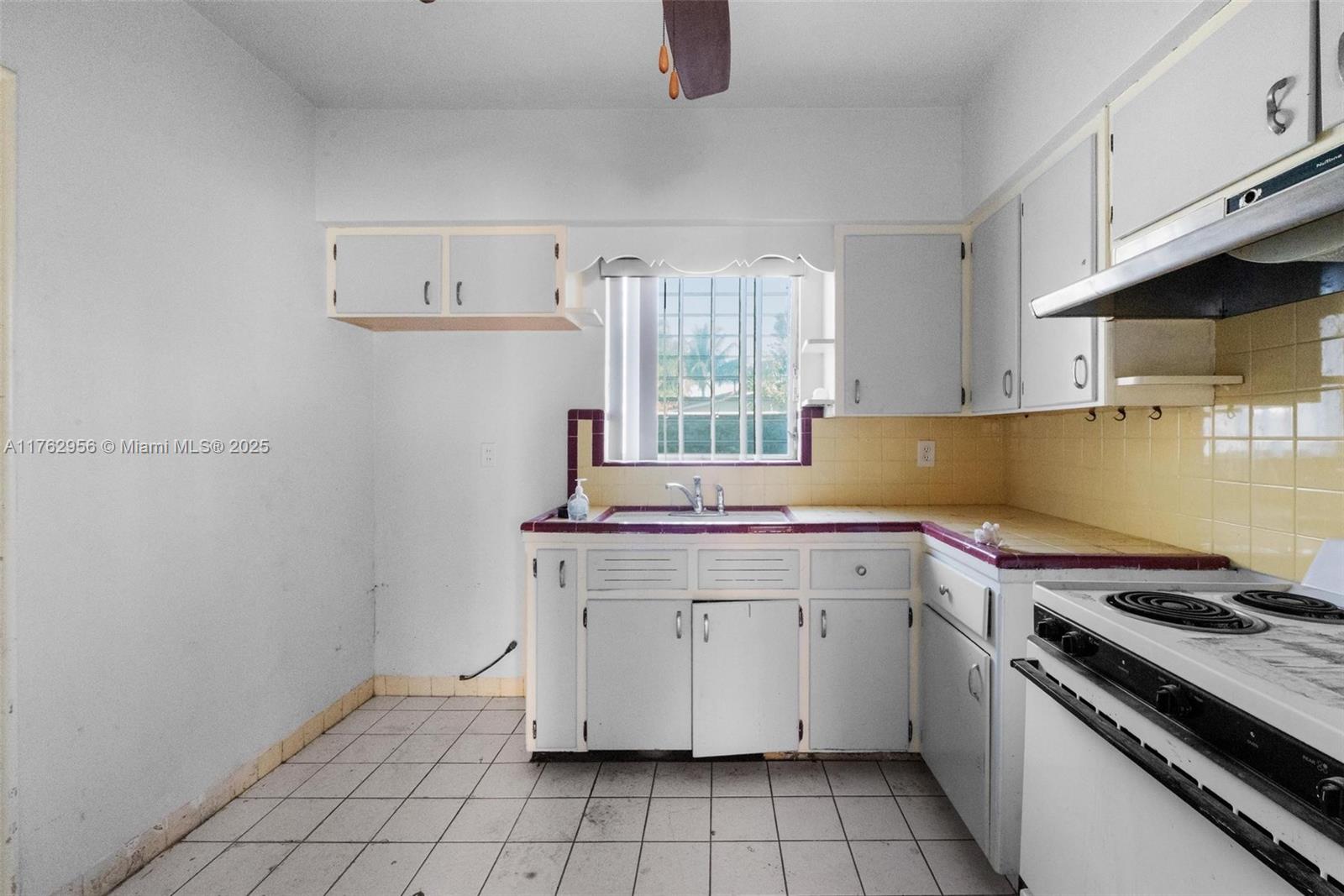 1601 NE 14th St