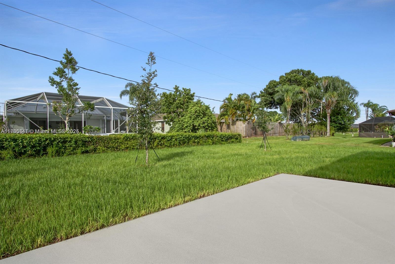 811 SE Seahouse Dr, Port St. Lucie