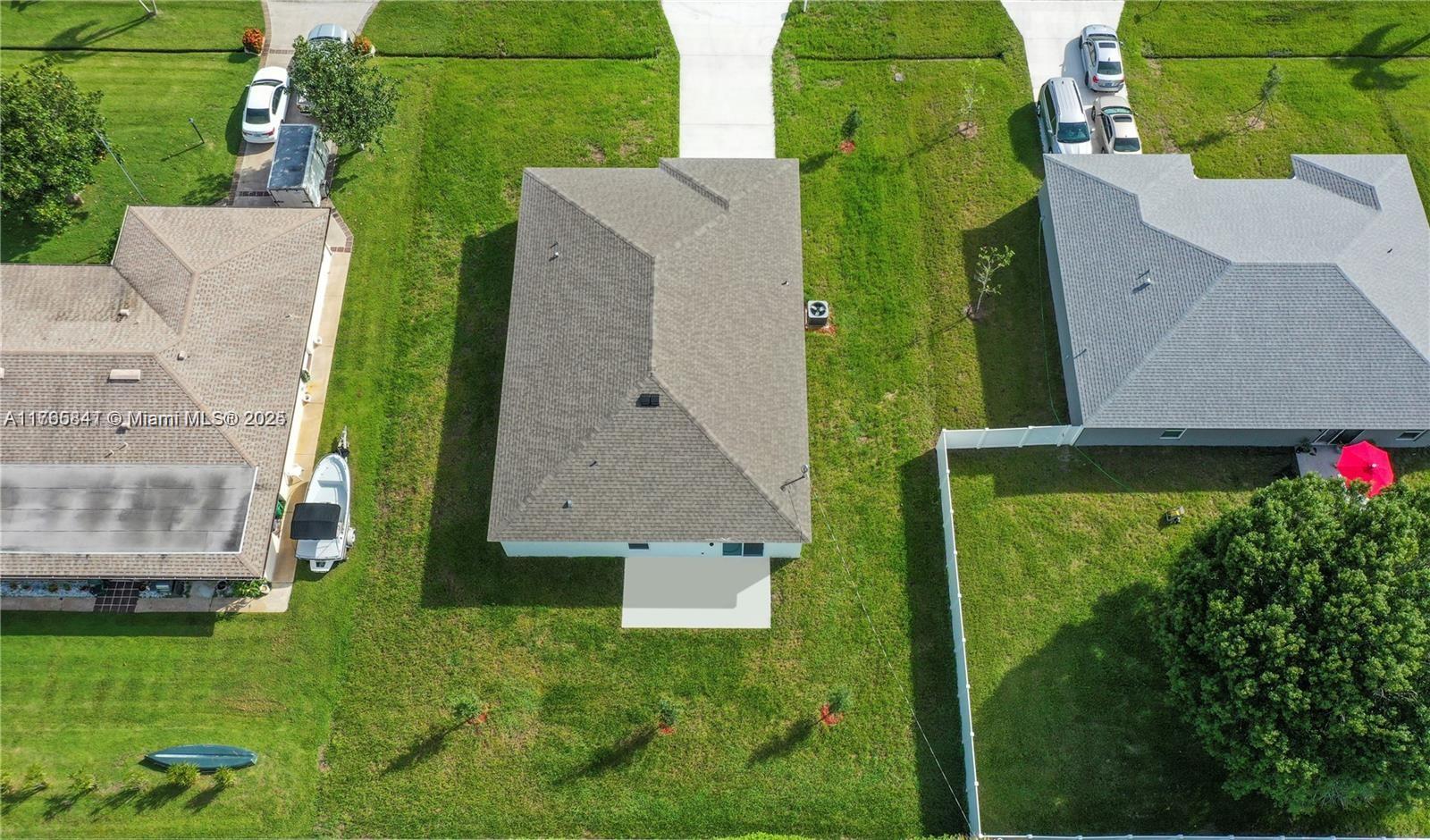 811 SE Seahouse Dr, Port St. Lucie
