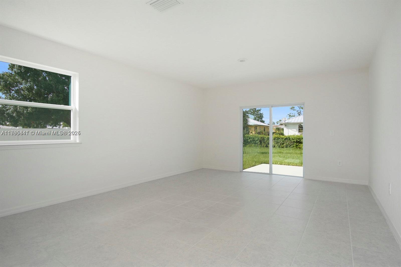 811 SE Seahouse Dr, Port St. Lucie