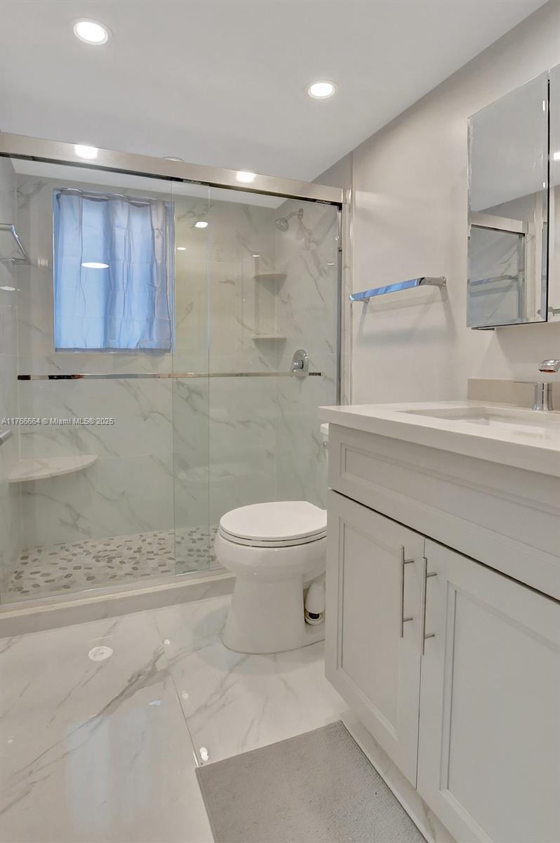 260 NW 76th Ave # 301