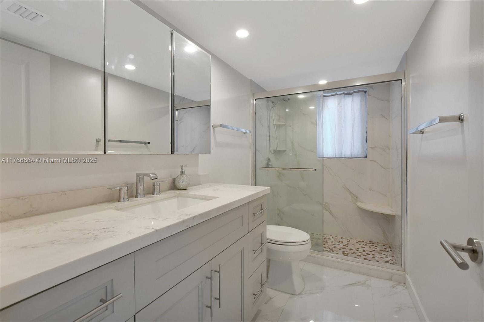 260 NW 76th Ave # 301