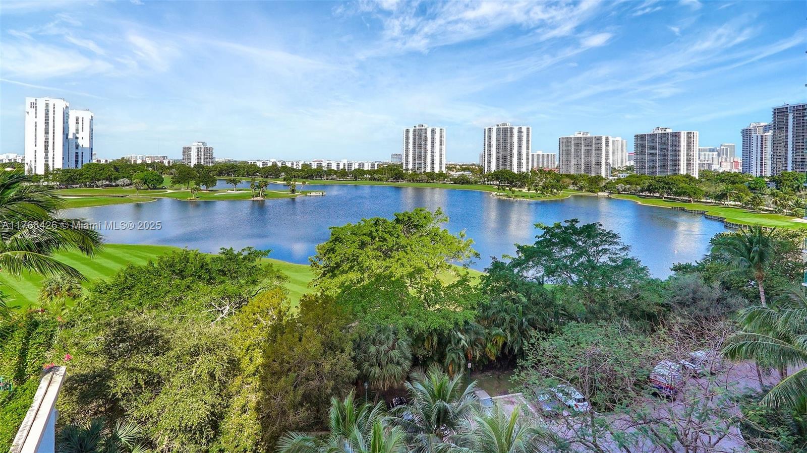 20000 E Country Club Dr # 802