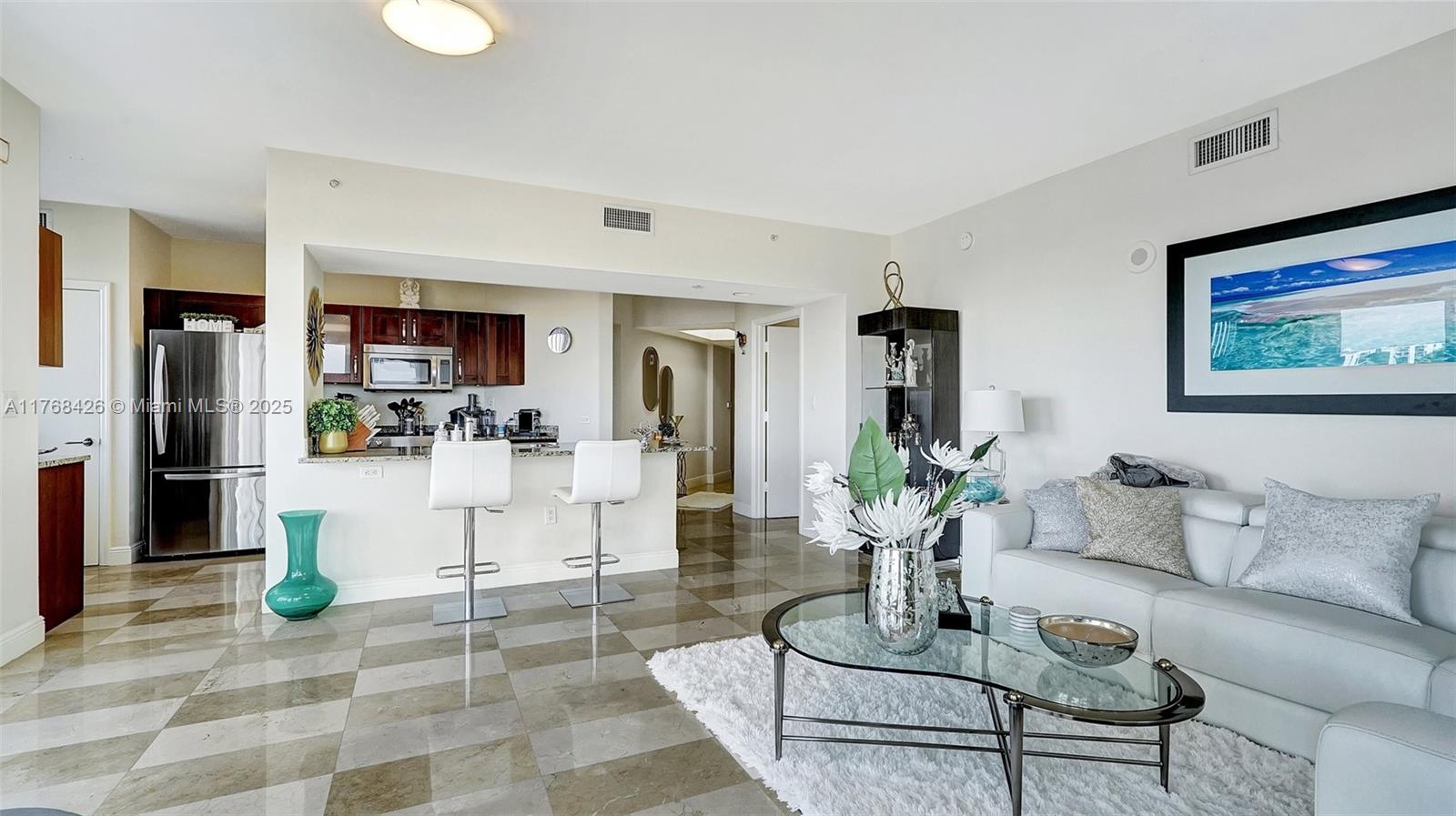 20000 E Country Club Dr # 802