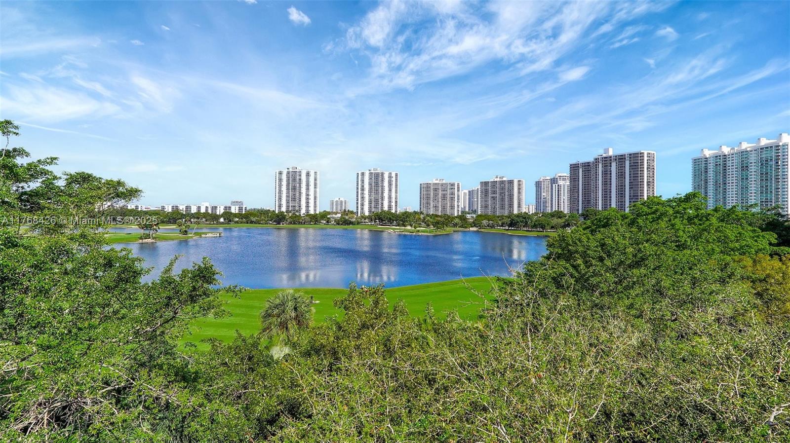 20000 E Country Club Dr # 802