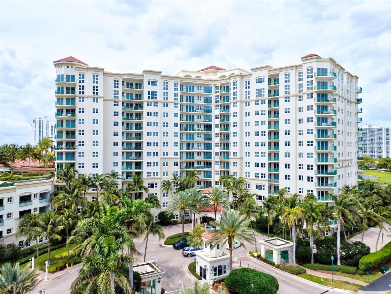 20000 E Country Club Dr # 802