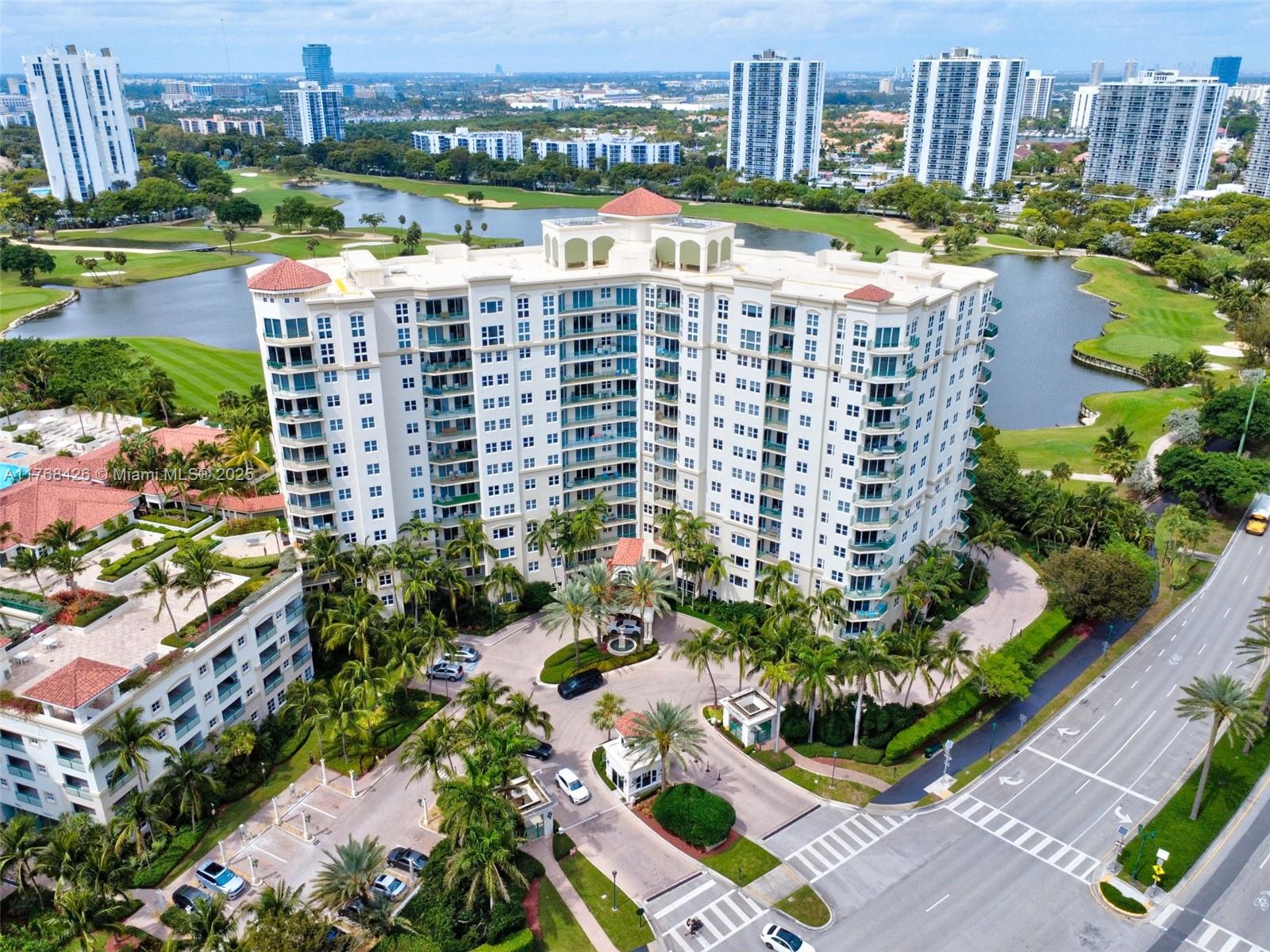 20000 E Country Club Dr # 802