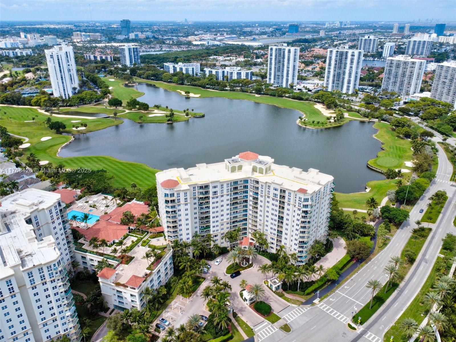 20000 E Country Club Dr # 802