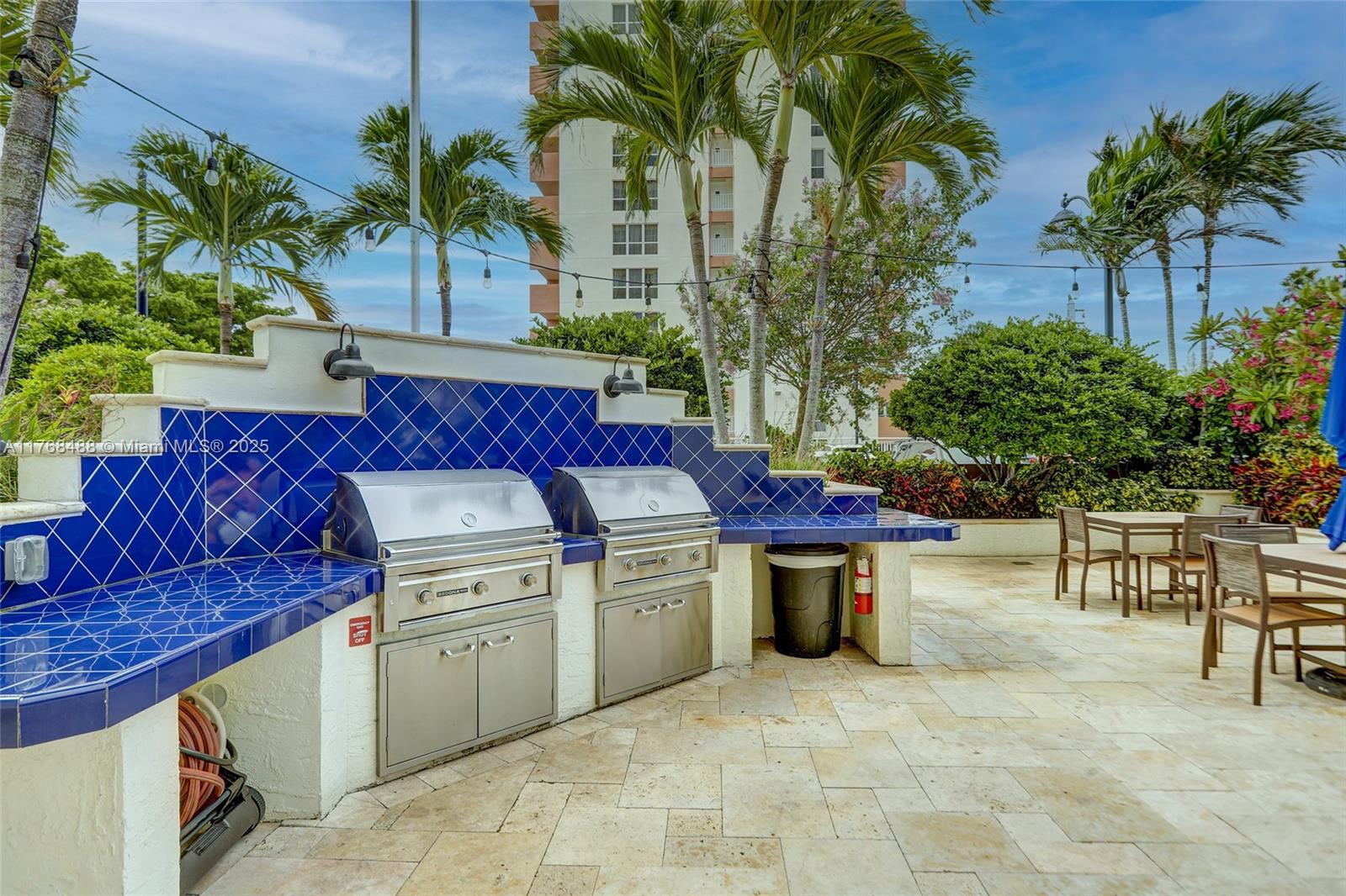 3000 E Sunrise Blvd Unit: PHG