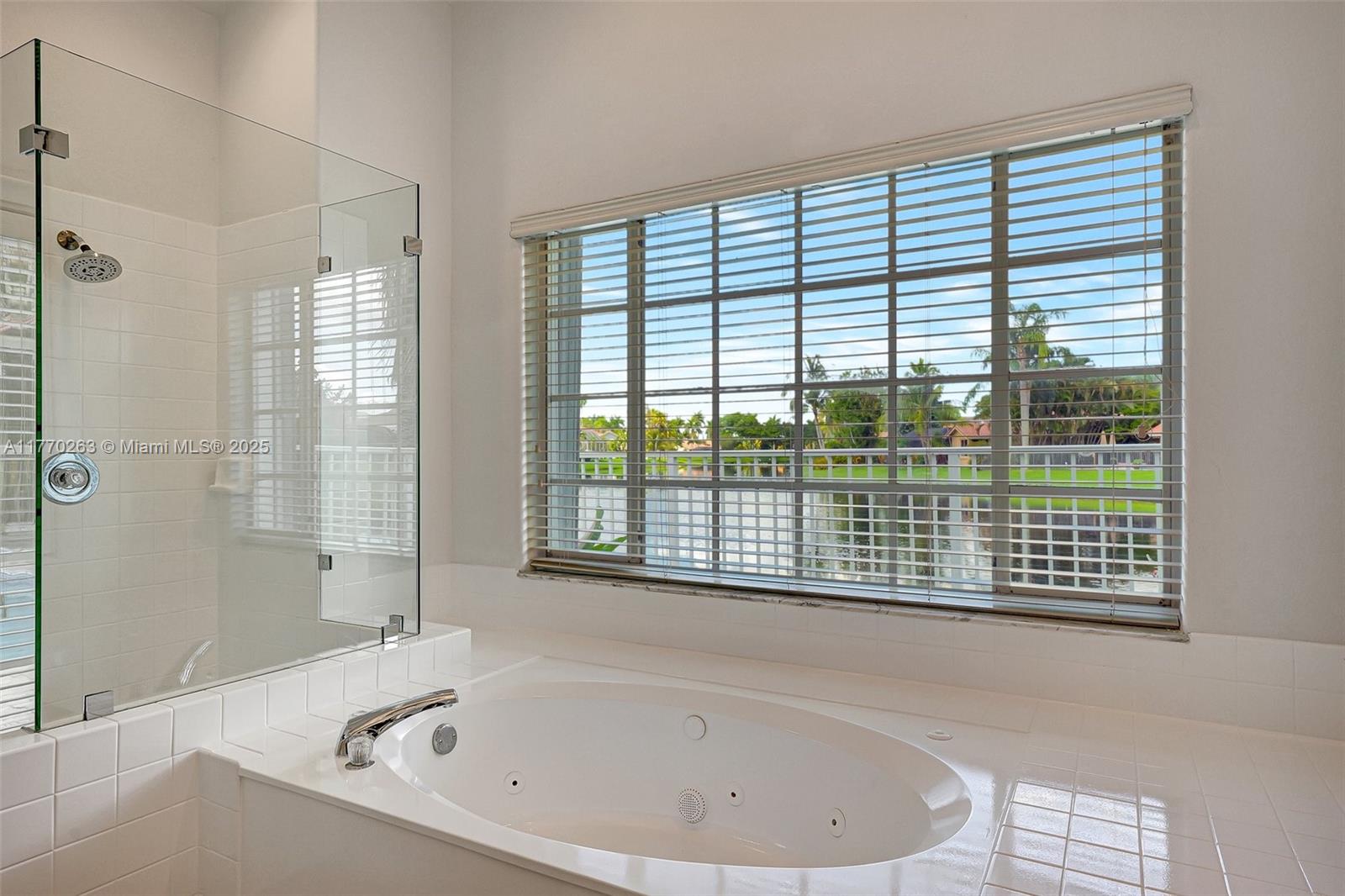 1055 San Luis Rey
