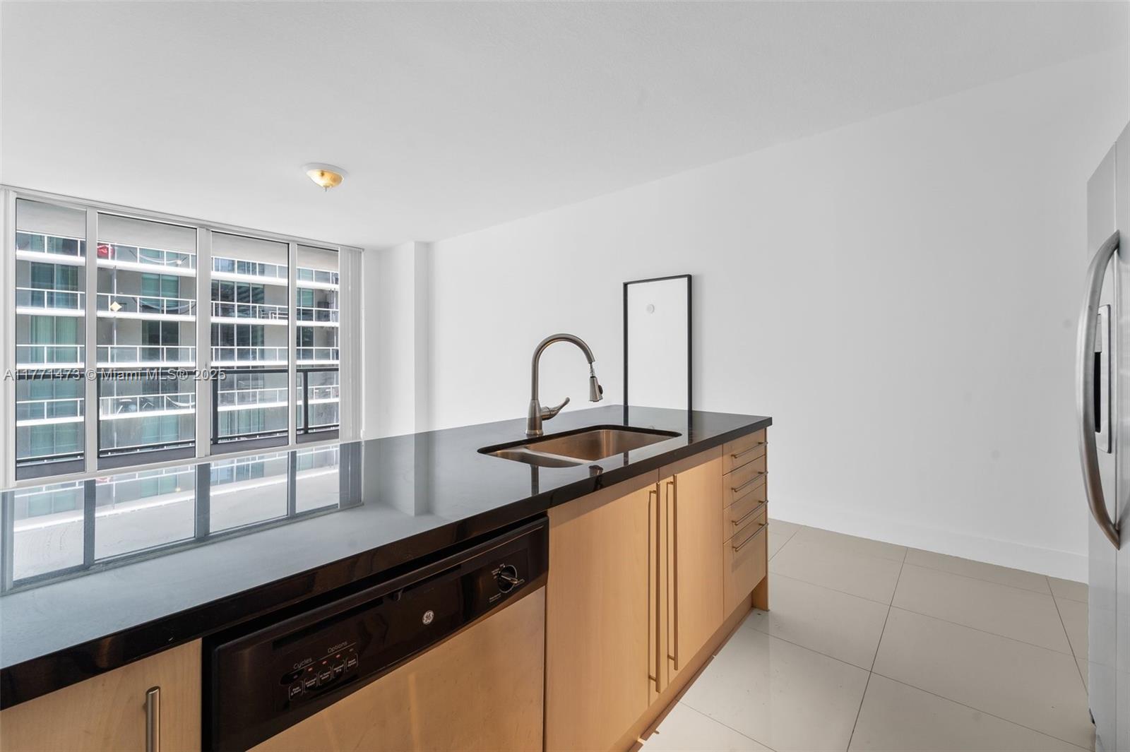 79 SW 12th St Unit: 2108-S
