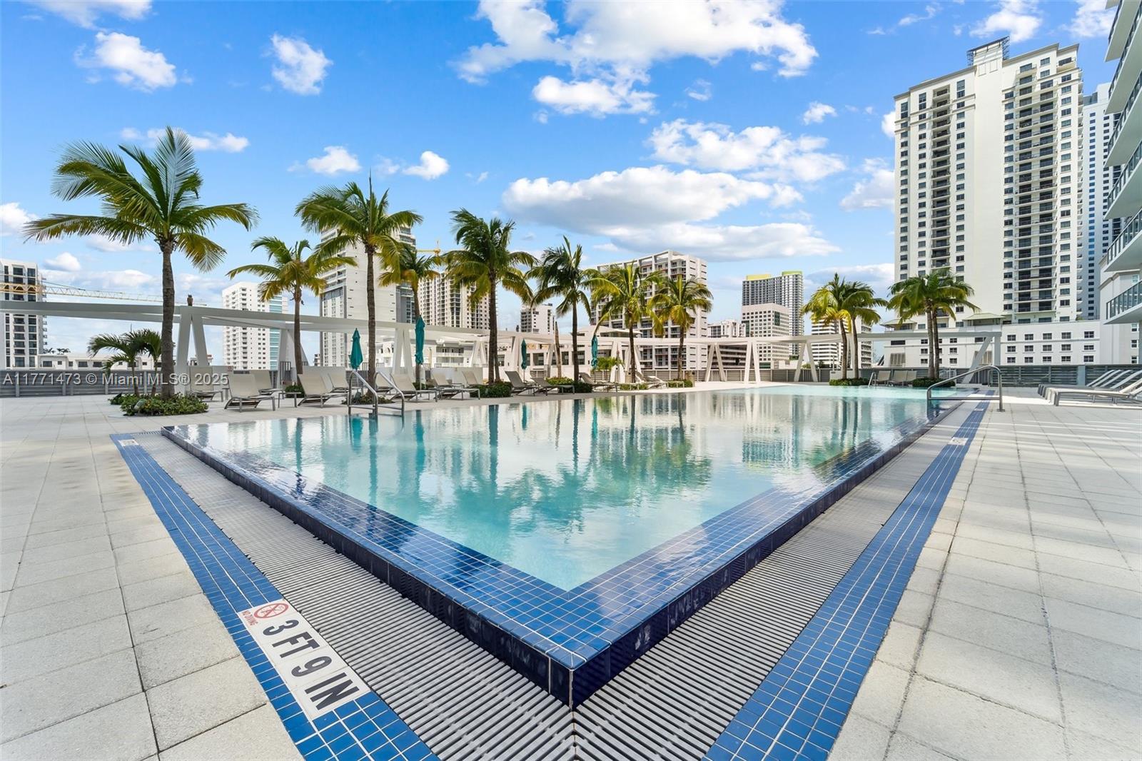 79 SW 12th St Unit: 2108-S