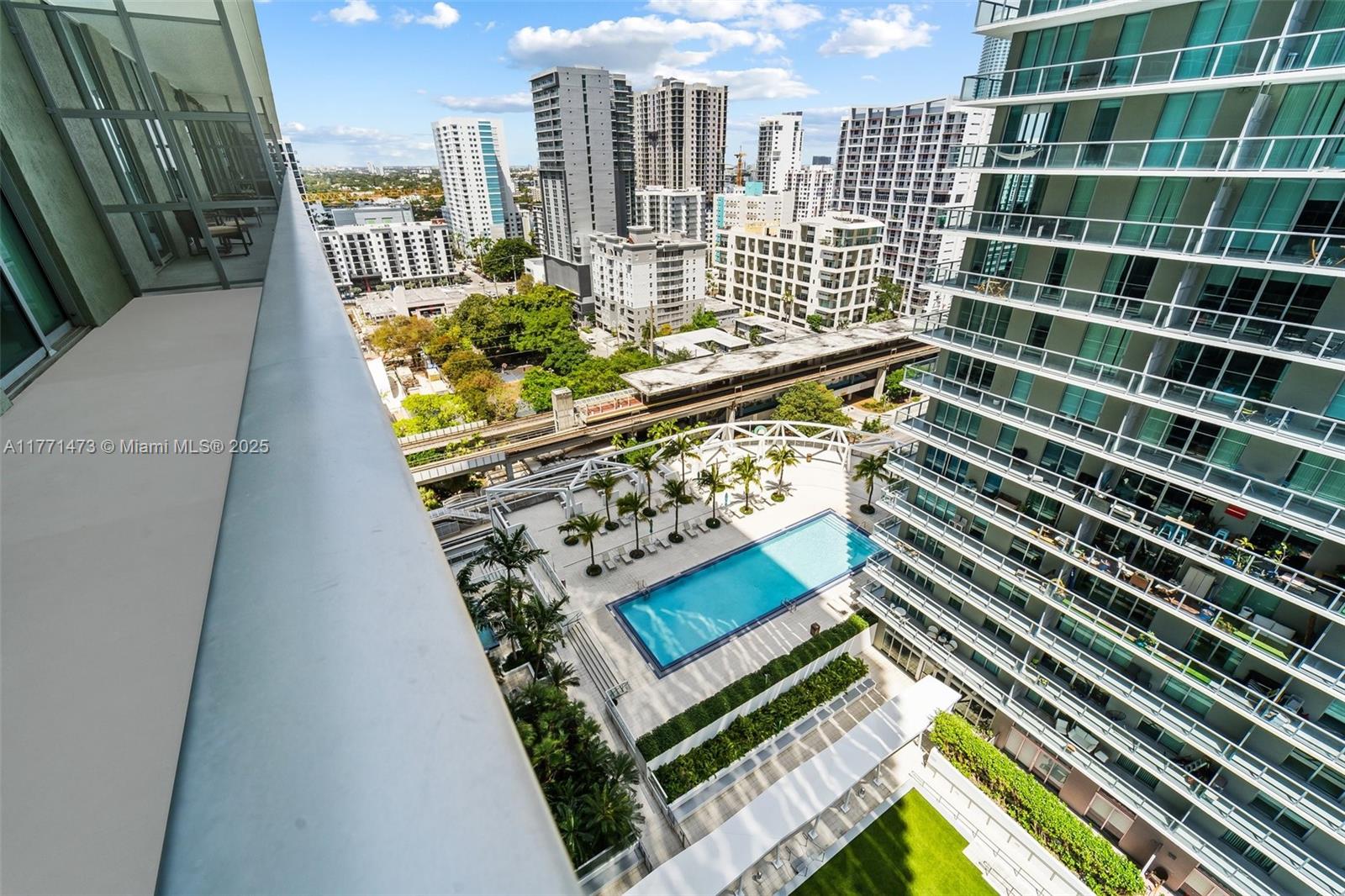 79 SW 12th St Unit: 2108-S