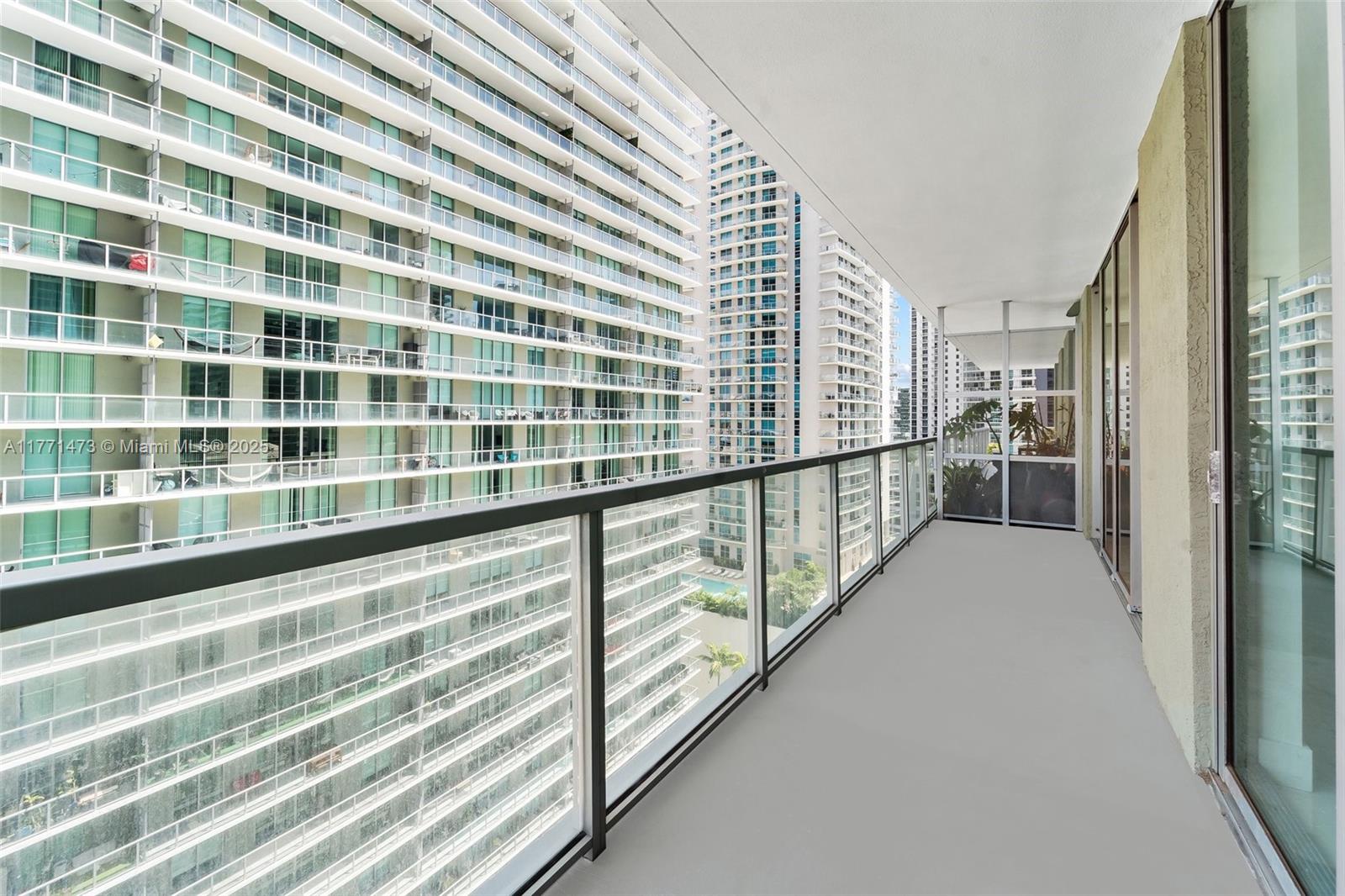 79 SW 12th St Unit: 2108-S