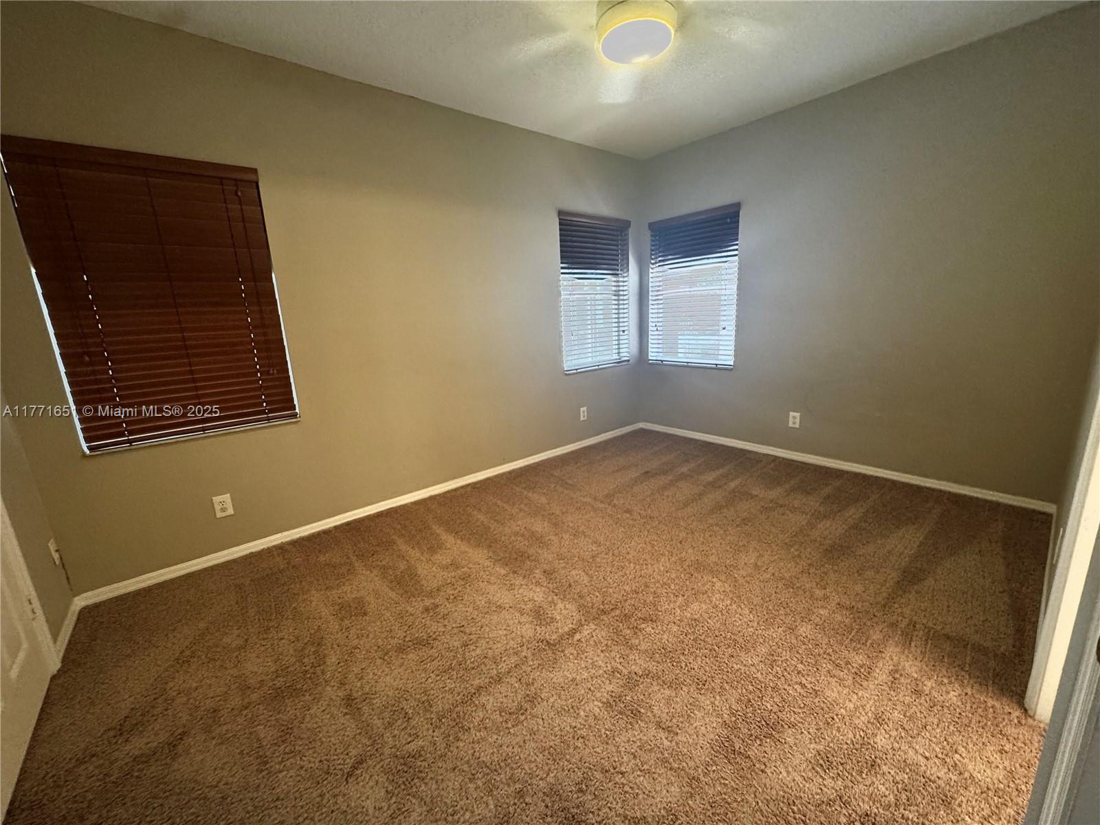 16224 Emerald Cove Rd # 16224