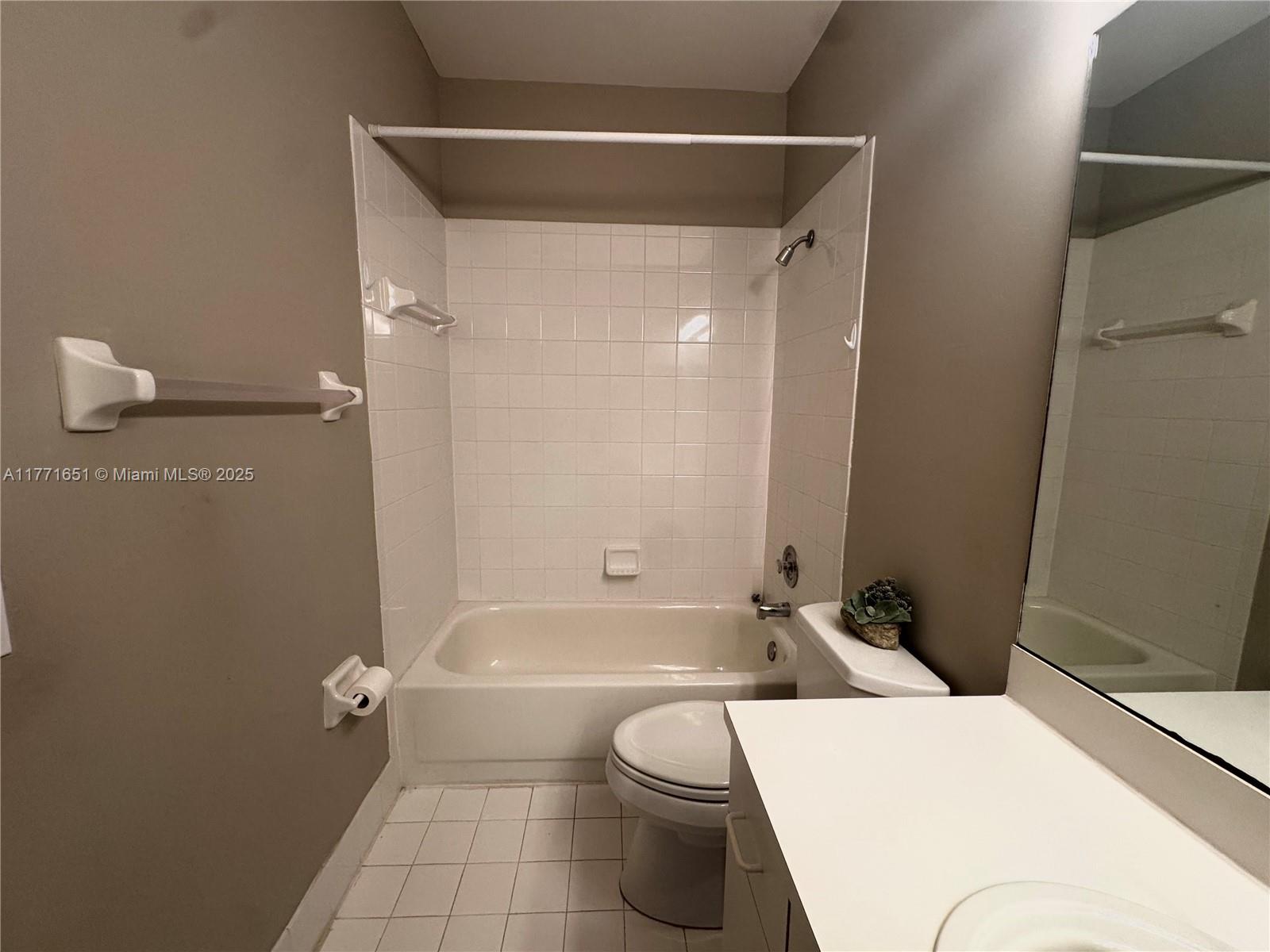 16224 Emerald Cove Rd # 16224