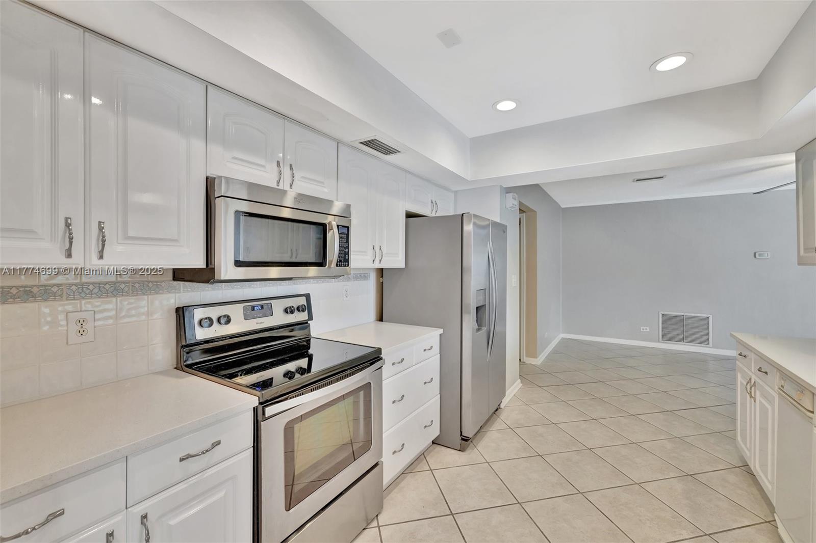 7200 NW 9th St